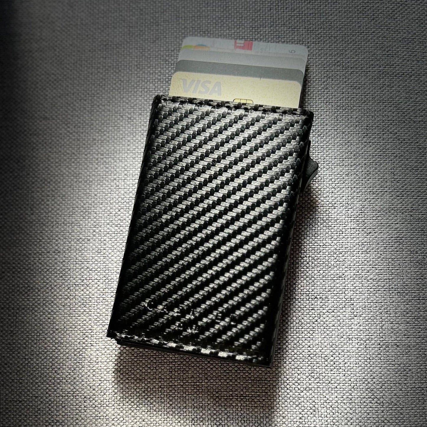 The Smart Wallet 'Carbon Fiber'